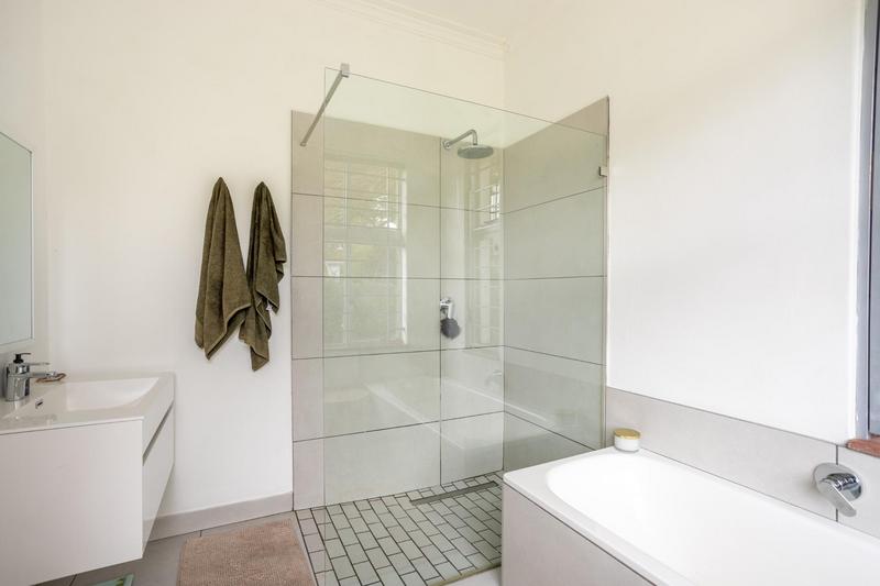 To Let 3 Bedroom Property for Rent in Pinelands Western Cape